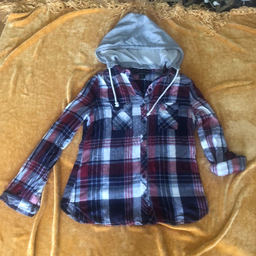 Long sleeve hooded flannel